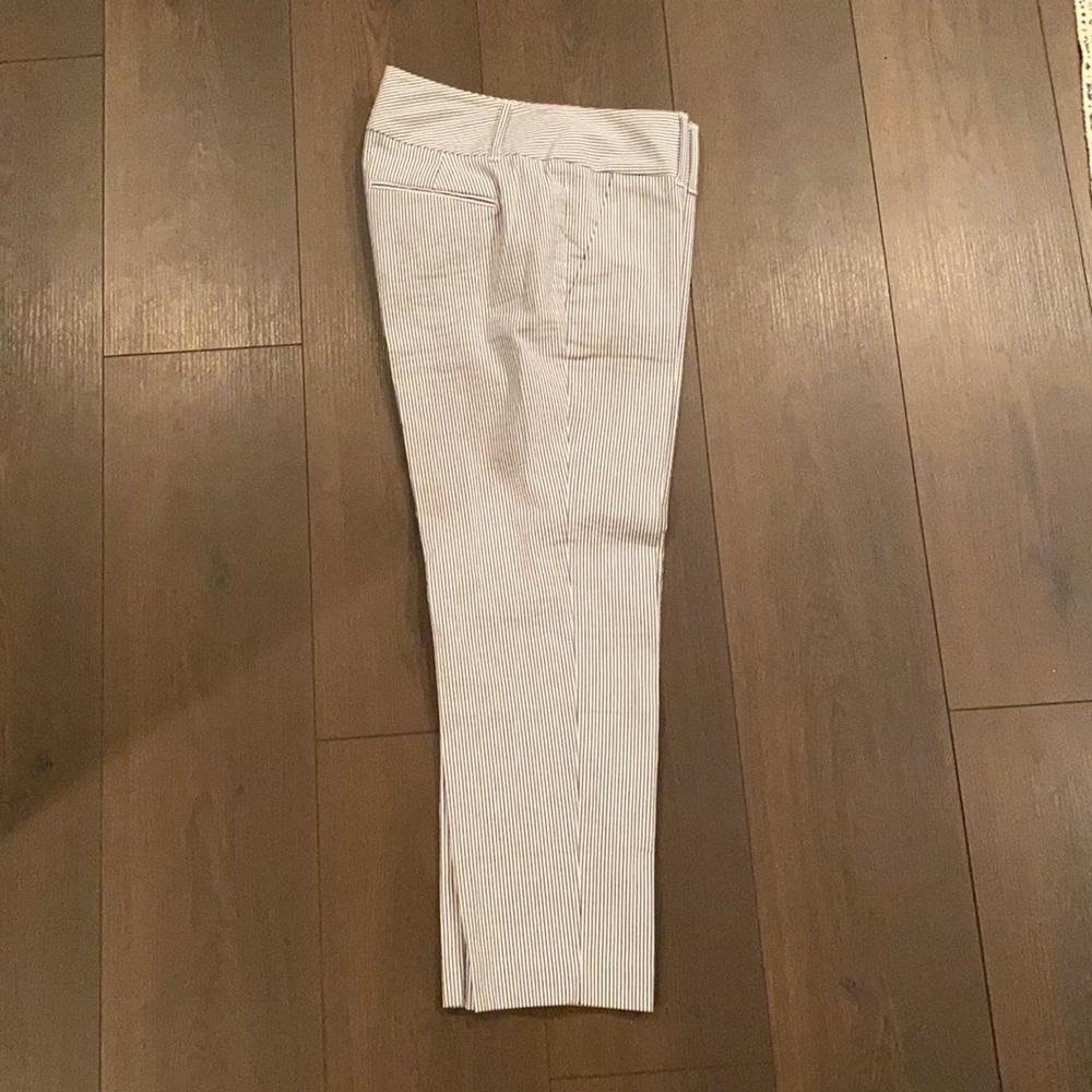 Ann Taylor White and Blue Pinstripe Cropped Pants